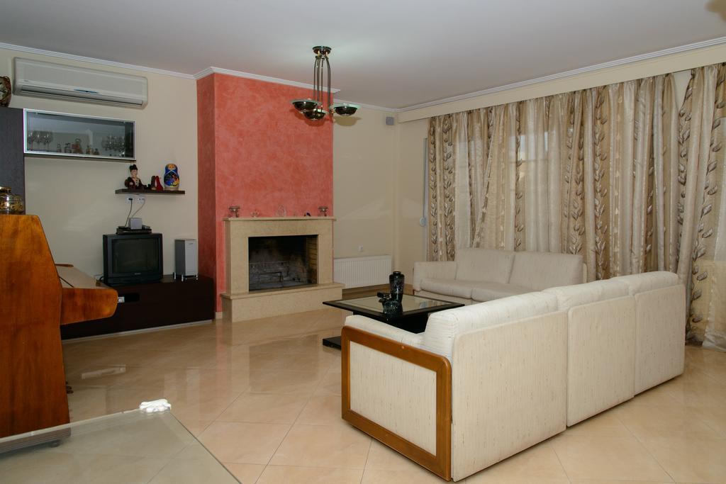 Athenian Spiti Villa อาร์เตมีดา ภายนอก รูปภาพ